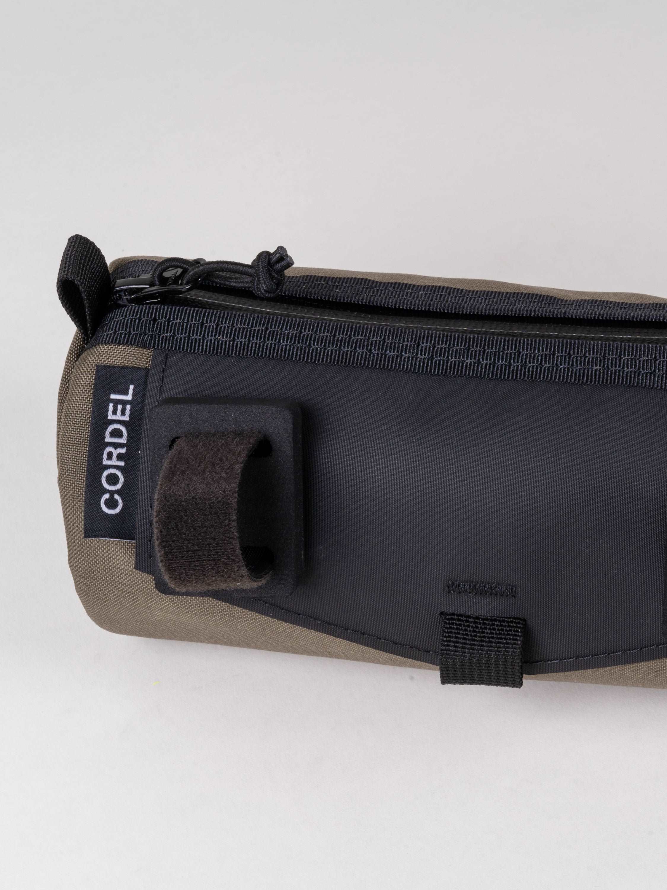 Cordel + The Service Course: 0.8L Bar Bag - Olive
